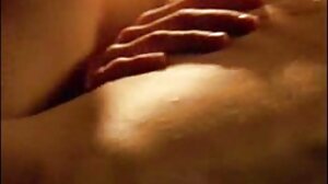 Big bröst MILF lär tonåringar anal gratis porfilmer knulla